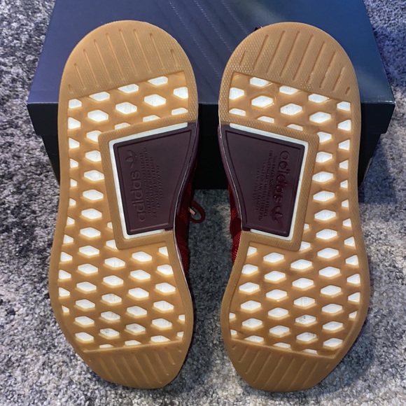 Adidas NMD_R2 shoes